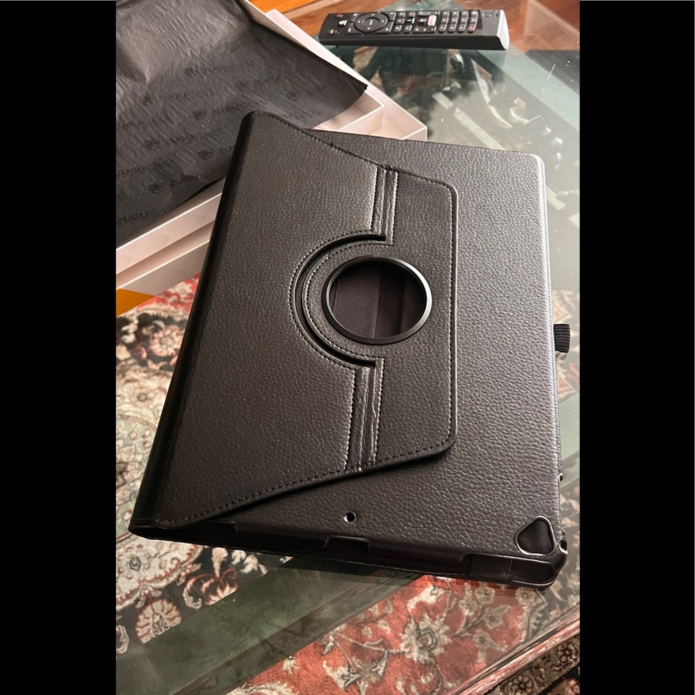 iPad Pro 12.9inch 2017 & 2015 (2nd & 1st Generation), 360 Degree Swiveling Stand - Picture 3 of 8